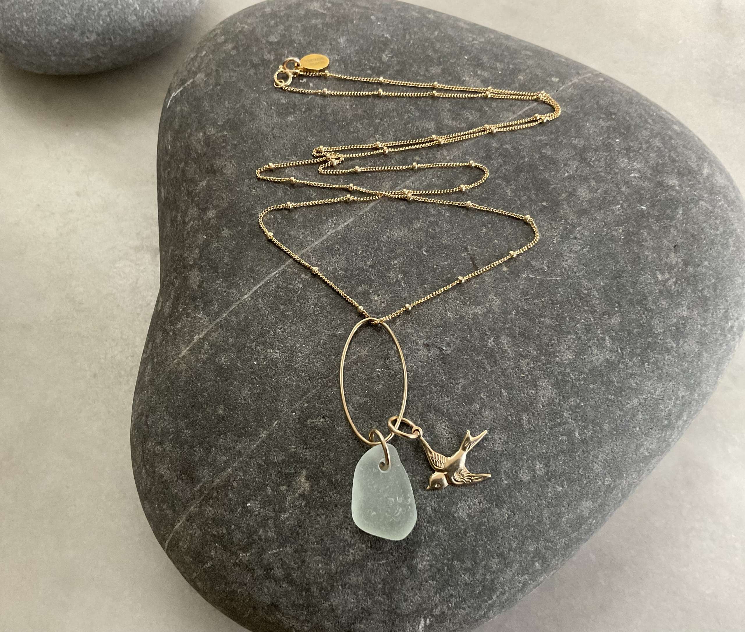 6F567A43-A8E8-42E3-A493-B27E459352FF