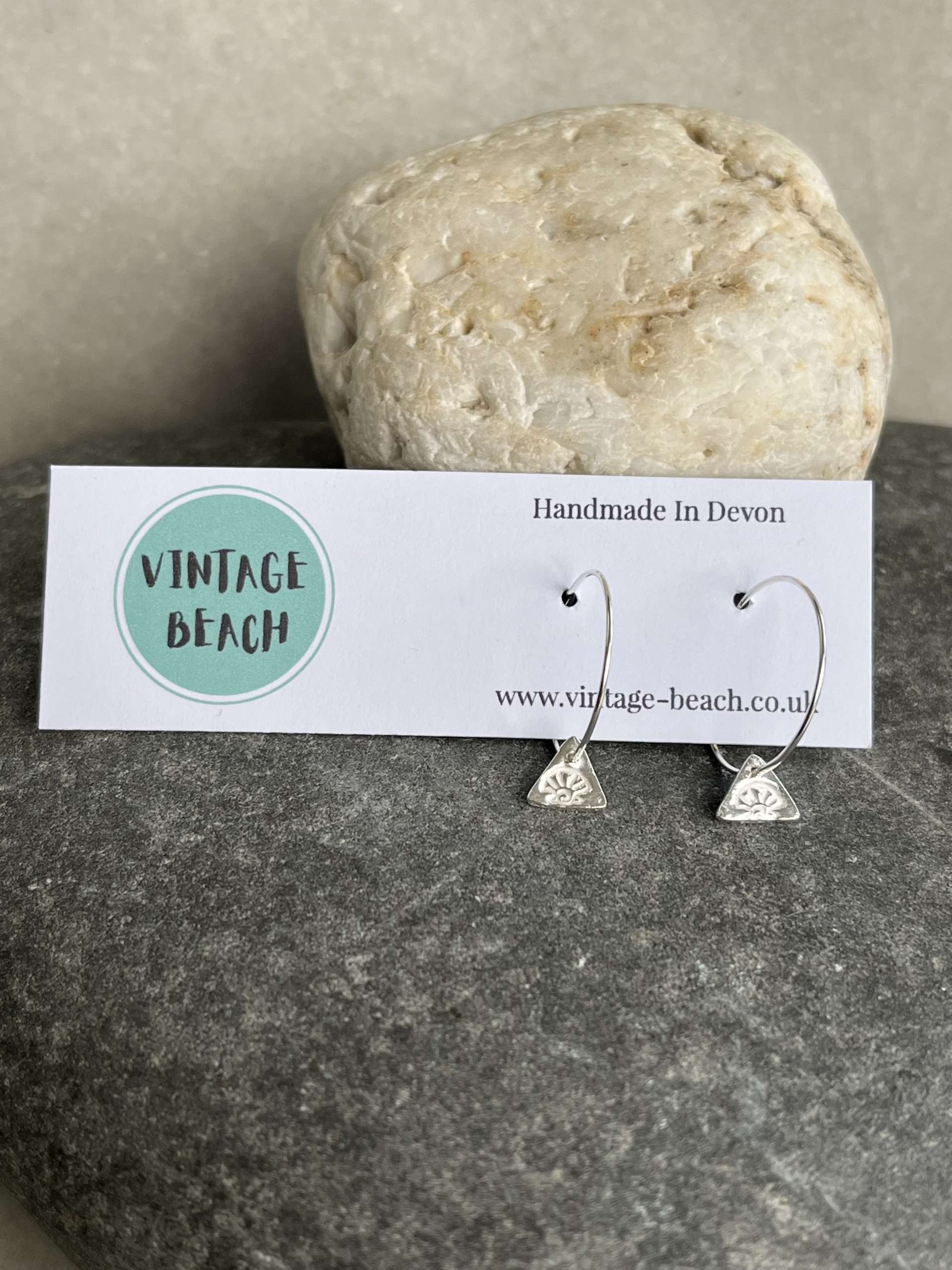 Small triangular earrings Small triangular shell stamped hoop earrings
